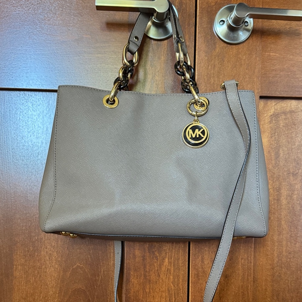 Michael Kors Cynthia Satchel